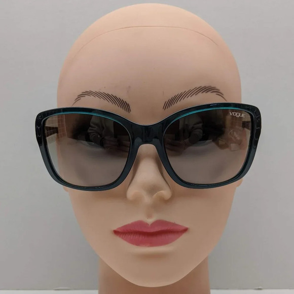 🕶️Vogue VO2832-S-B 2266/8E Sunglasses 57/18 135 /KAA412🕶️ - Picture 6 of 6